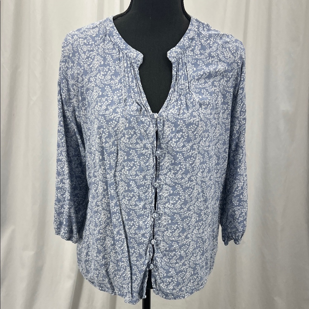 Artisan Ny Blue Floral Button-Down Blouse Size L 3/4 Sleeve Lightweight Cottage